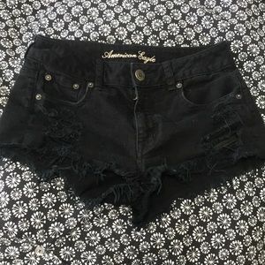 American Eagle distressed shorts Women’s size 2